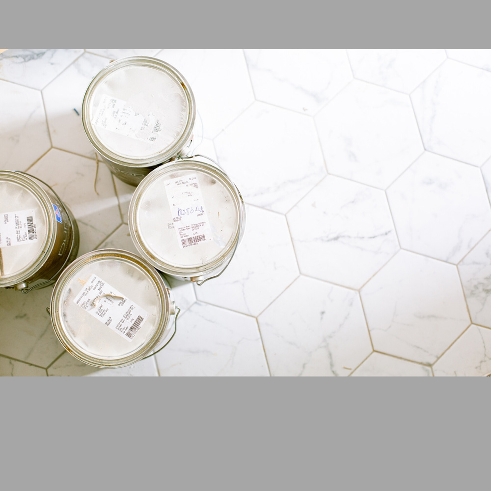 image of a paint cans, representative of the purchase improvement service provided by Canadian Mortgage Broker Michelle Campbell